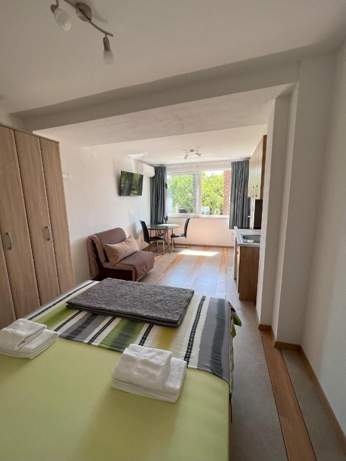 Apartmani Palme 푼타나 외부 사진